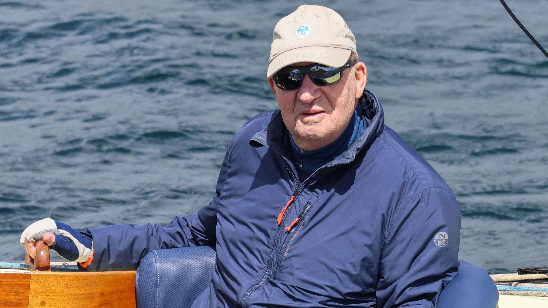 El rey Juan Carlos aterriza en España: sus planes antes del acto de conciliación con Revilla tras la demanda