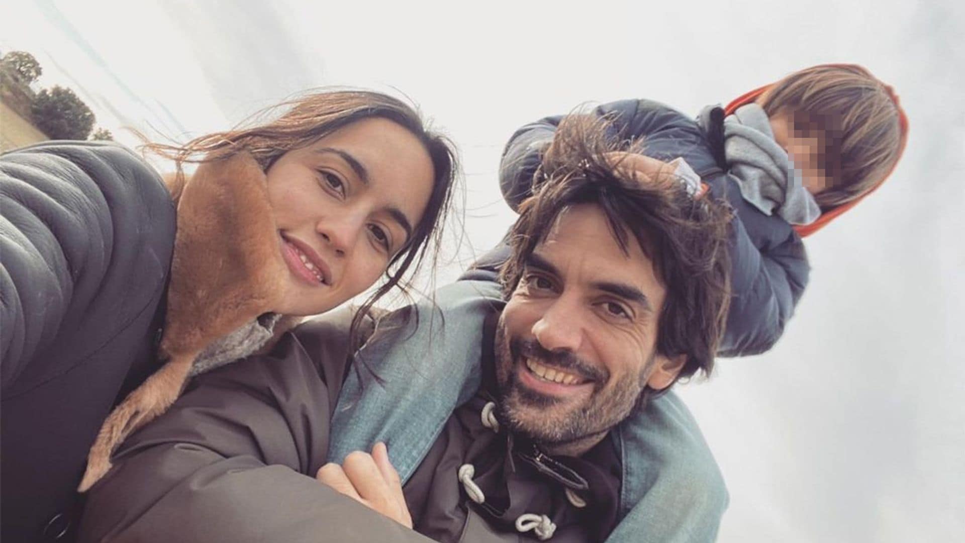Megan Montaner disfruta de su éxito televisivo con el cariño de su familia
