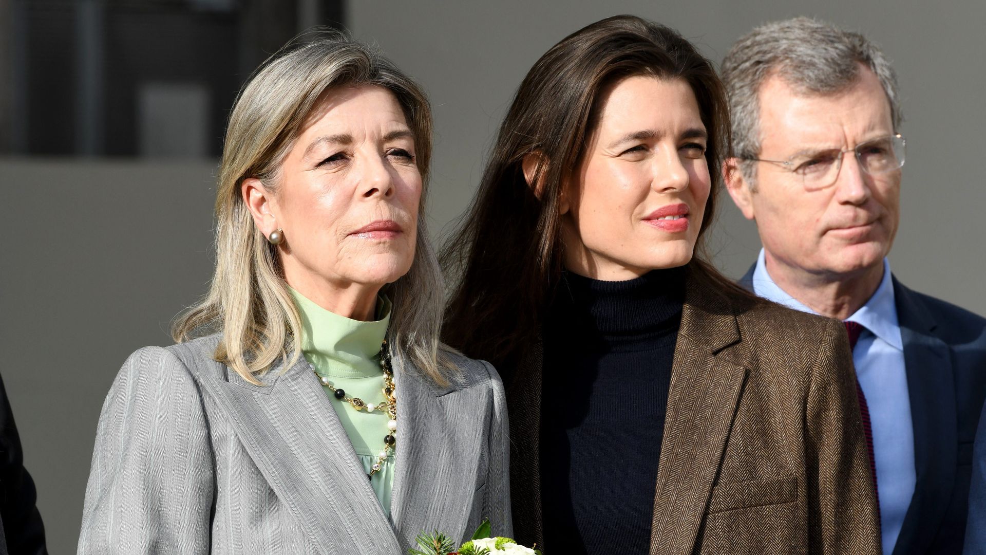 Carlota Casiraghi y Carolina de Mónaco: los looks coordinados de madre e hija con el traje oversized de las royals