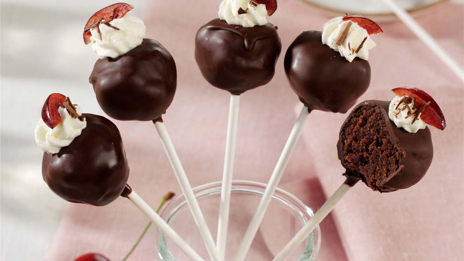 'Cake pops' Selva Negra