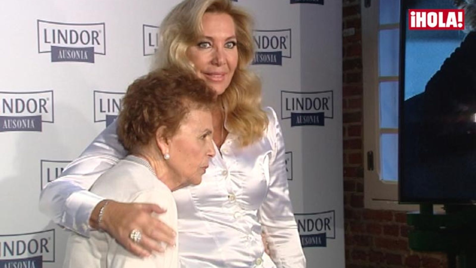 La emotiva aparición pública de Norma Duval con su madre, enferma de Alzheimer
