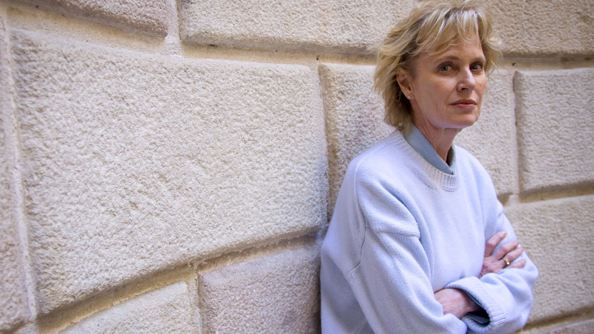 La escritora Siri Hustvedt anuncia que su marido, el novelista Paul Auster, padece cáncer