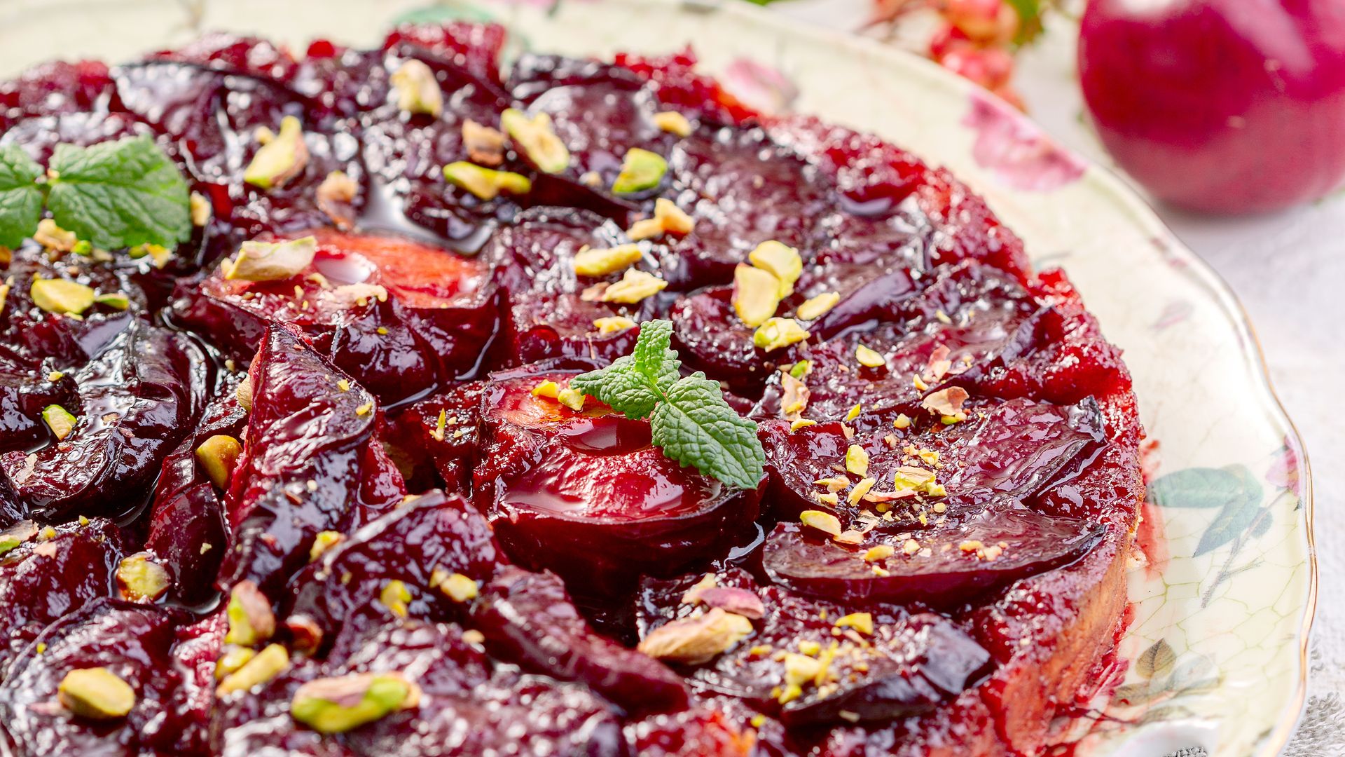 Tatin de ciruales.