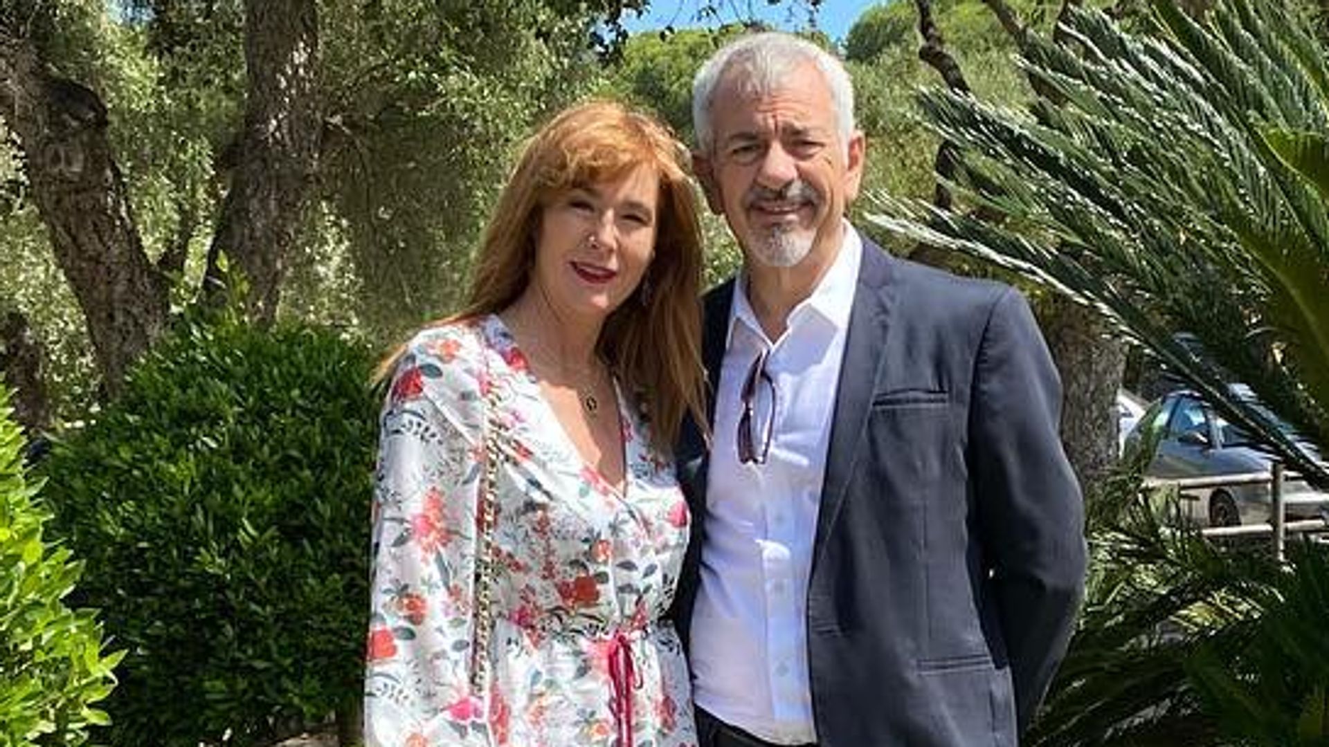 Así es la casa de Carlos Sobera y su mujer, Patricia Santamaría, a las afueras de Madrid: 400 m² de luz, lujo silencioso y recuerdos de sus viajes