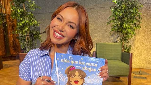 Chiquis Rivera cumplió otro sueño en su carrera al lanzar su primer libro infantil.