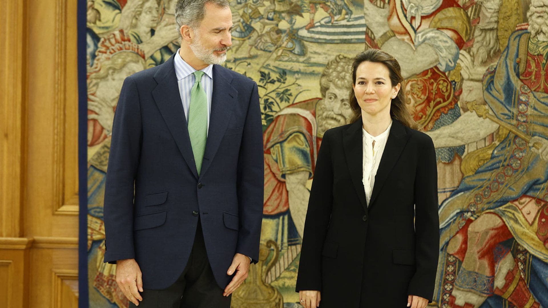 Te contamos quién es la duquesa de Arcos, la primera mujer al frente de la Grandeza de España, que se ha reunido con el Rey