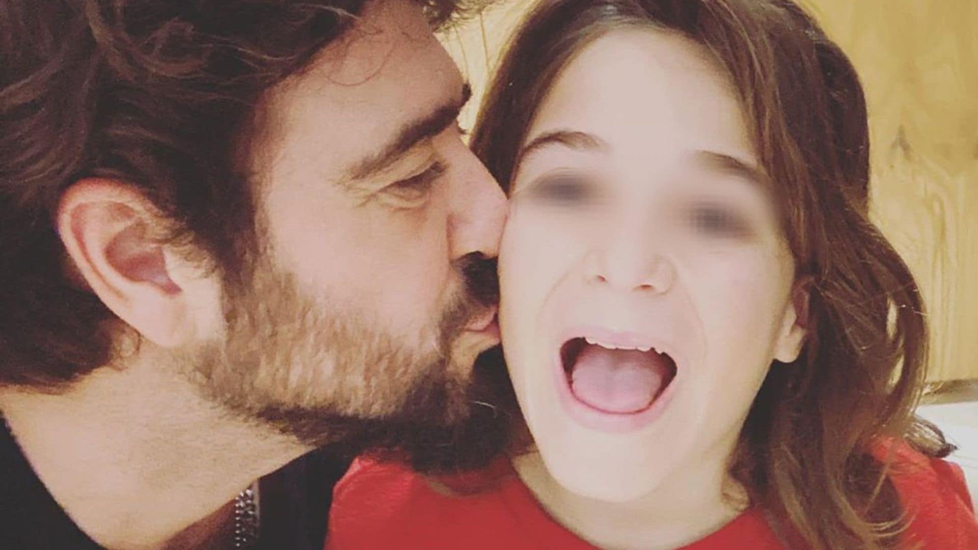 ¡Un pequeño Mozart! El increíble vídeo del hijo de Antonio Orozco tocando el piano
