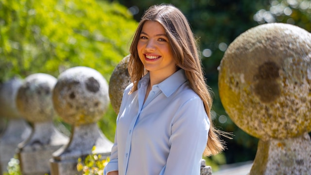 La infanta Sofía recibe su primera condecoración tras cumplir 18 años