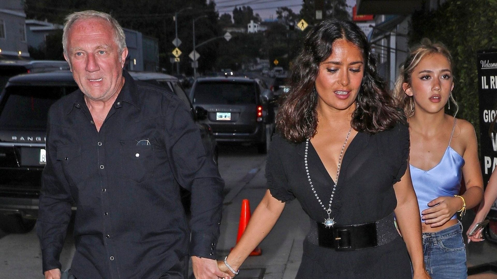 Valentina Paloma, la hija adolescente de Salma Hayek, comparte tiempo de calidad con sus padres