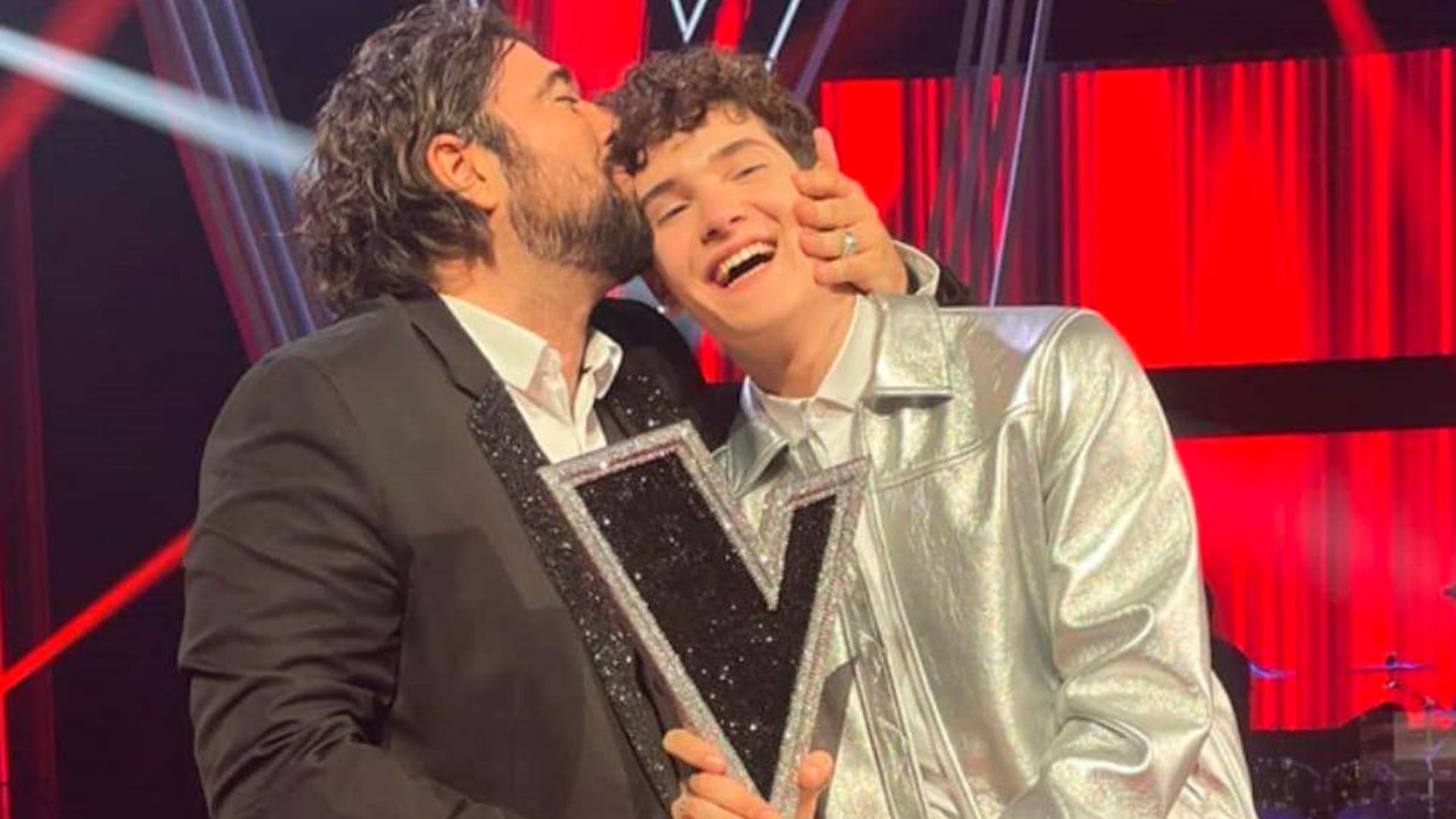 Javier Crespo, con tal solo 18 años, se alza como ganador de 'La Voz' de la mano de Antonio Orozco