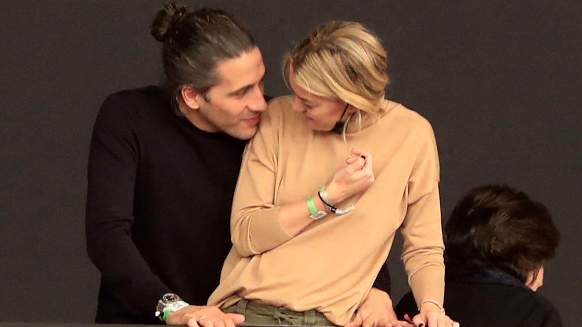 Las imágenes más románticas de Marta Ortega y su esposo Carlos Torretta