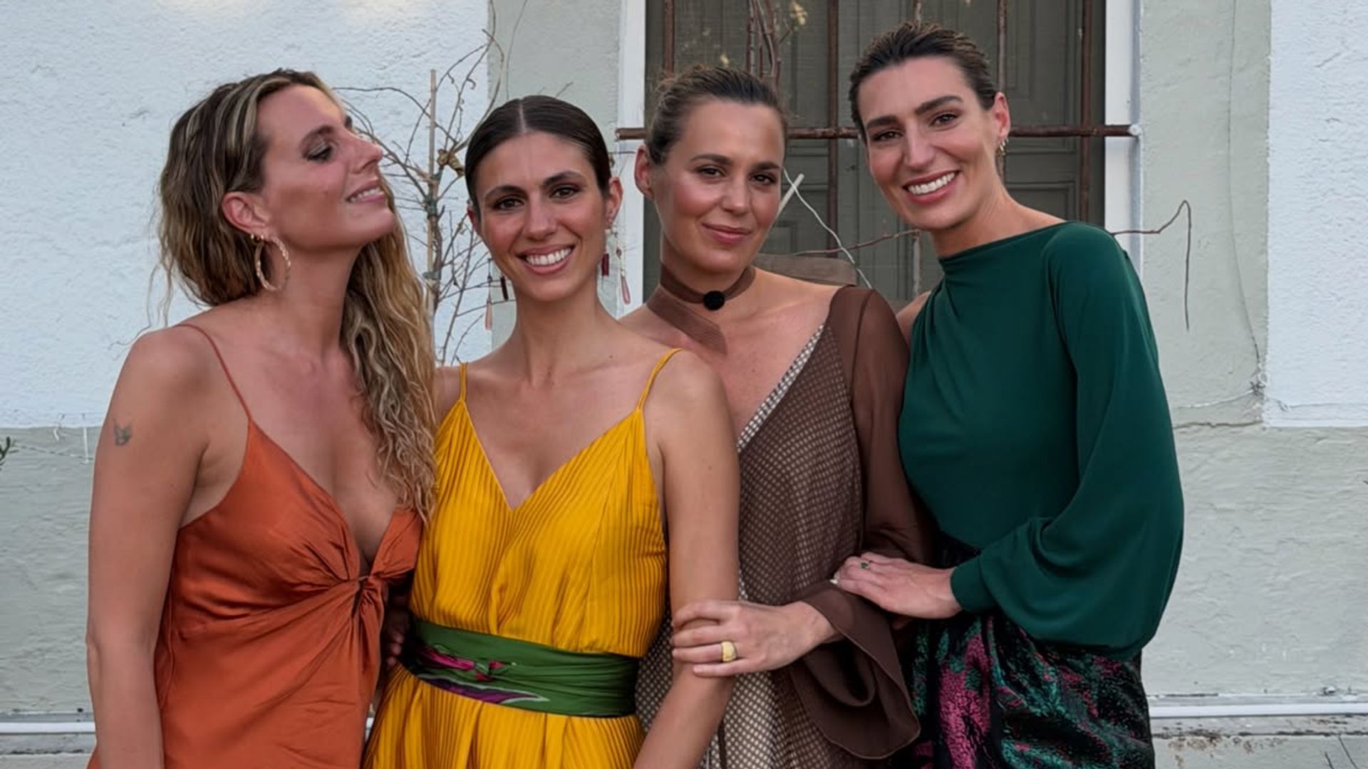 Las hermanas Osborne y Ana Cristia Portillo posan juntas 