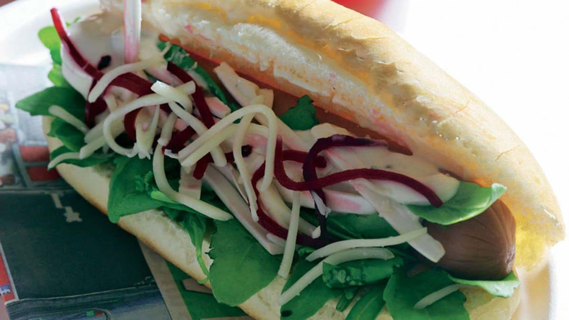 Perrito caliente con vegetales al aceite de trufa