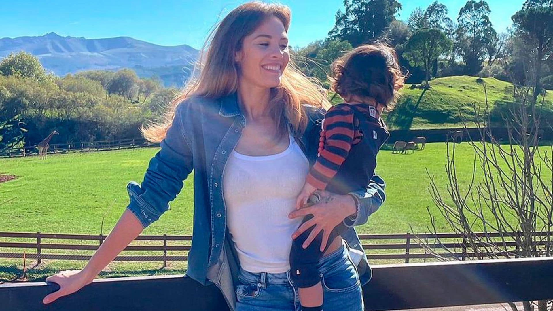 ¡Cómo han crecido! Jessica Bueno y sus tres hijos disfrutan de una apasionante jornada entre jirafas y cebras