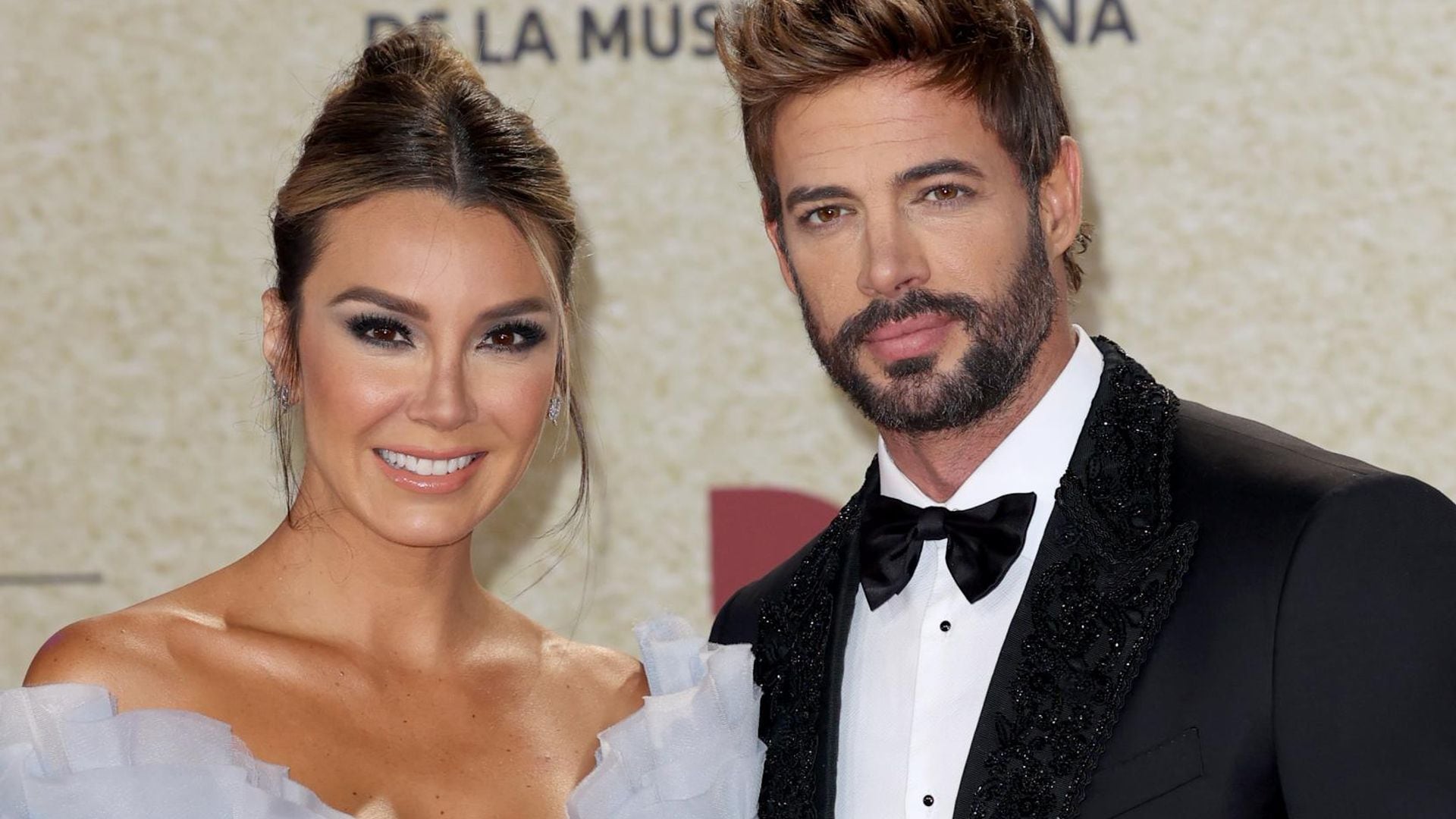 ¿De nuevo juntos? William Levy y Elizabeth Gutiérrez disfrutan de una escapada a un viñedo