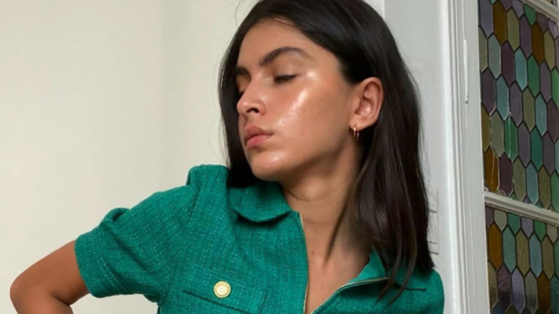 El mono de otoño de Lucía Rivera o la prueba final de que el 'tweed' no es solo para chicas clásicas