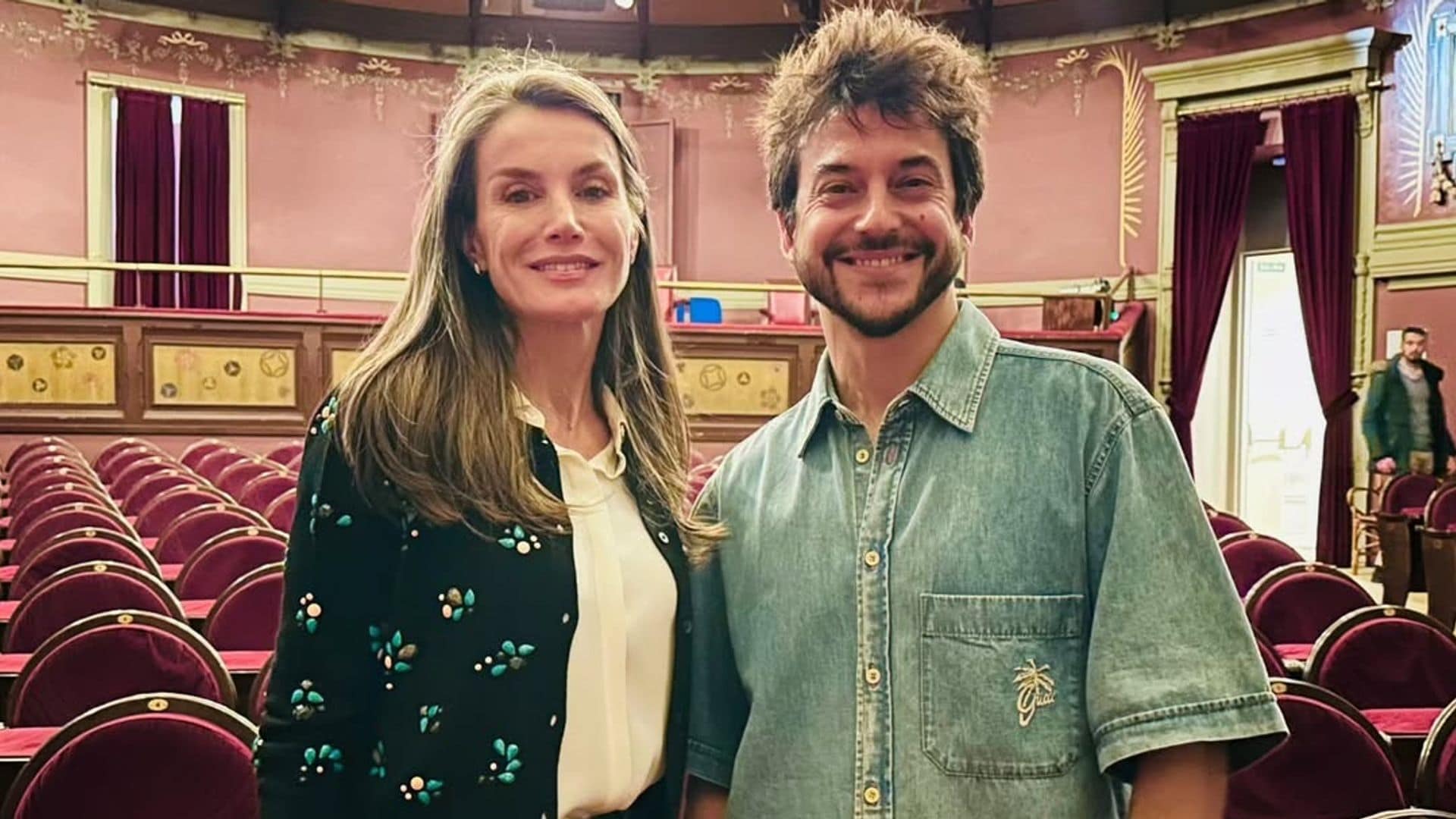 La reina Letizia en la proyección de la película 'Ciudad sin sueño' en el Ateneo de Madrid