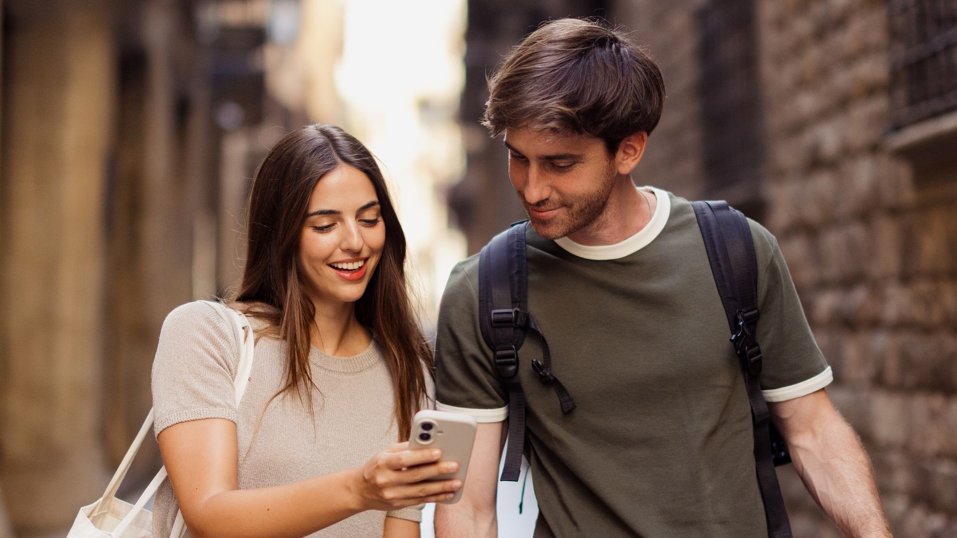 Mapas interactivos y la experiencia de tus amigos, las nuevas recomendaciones para viajar con ayuda de la IA