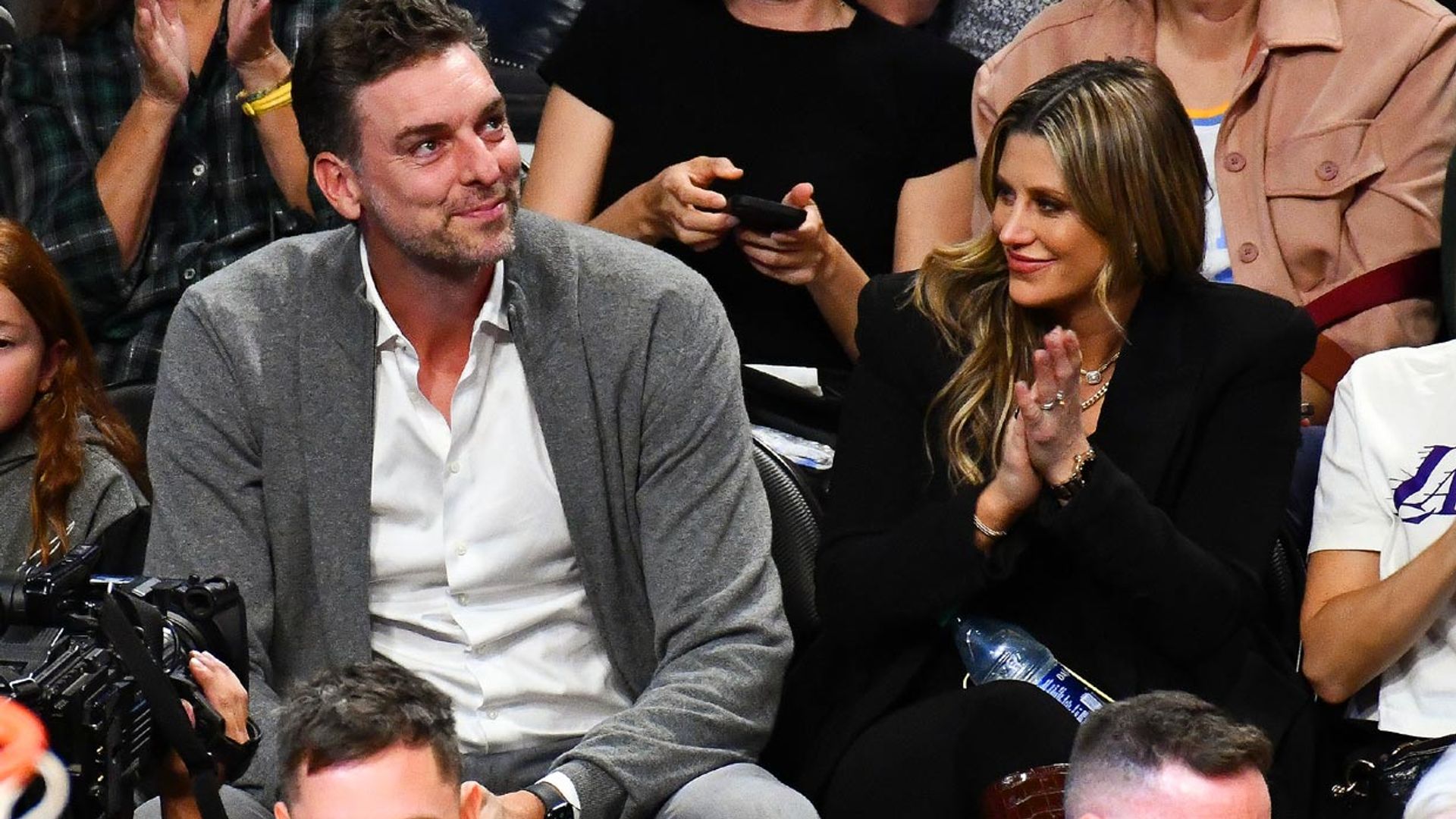 Pau Gasol y Cat McDonnell viven un fin de semana de reencuentros y emoción cuando están a punto de ampliar la familia