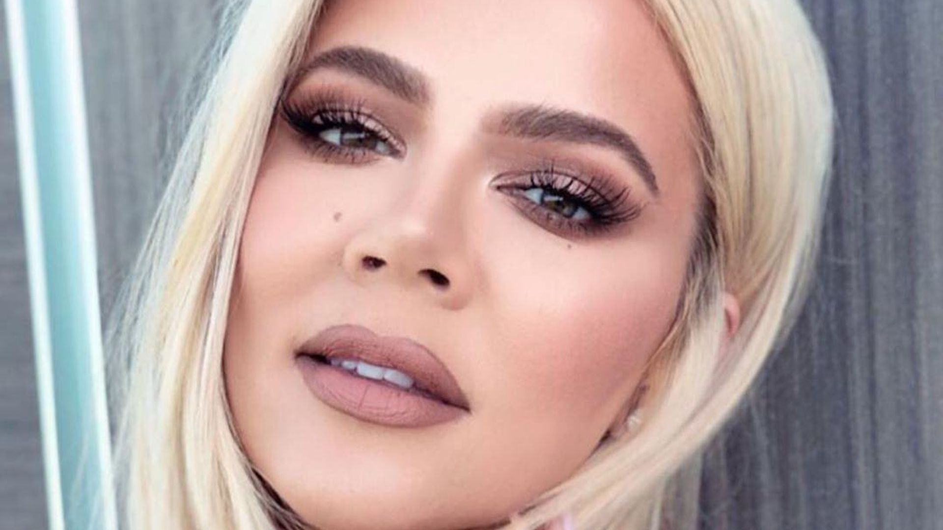 Kloe Kardashian revela el truco para unas pestañas más largas que podrás aplicar en casa