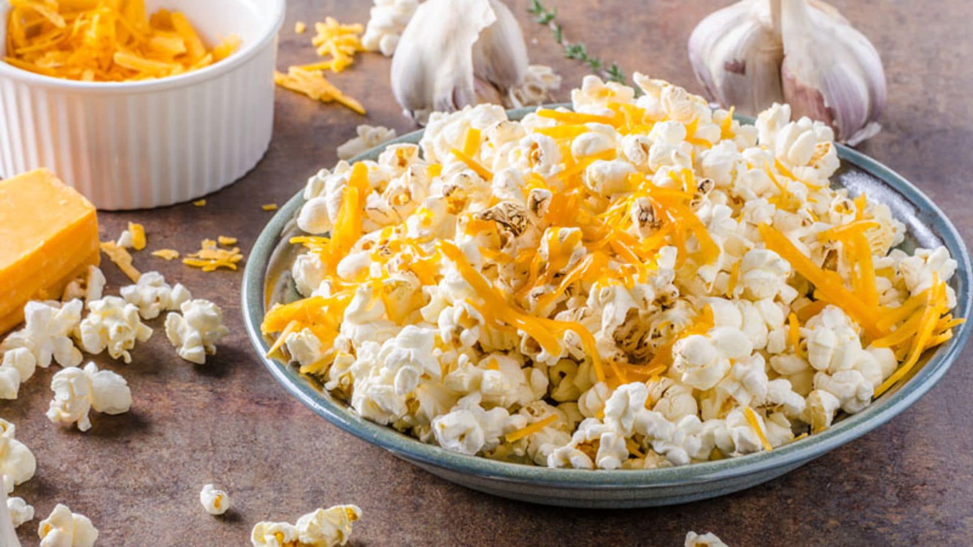 Palomitas de maíz con queso 'cheddar'