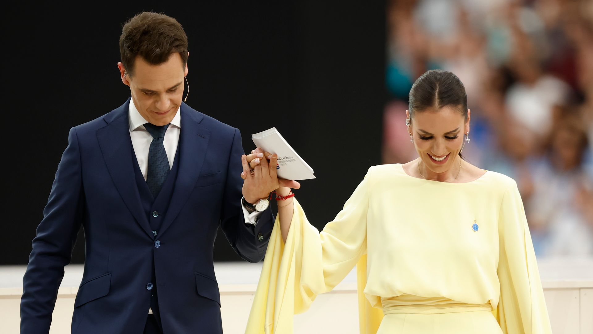Patricia Pardo rinde homenaje al Papa en el Bernab