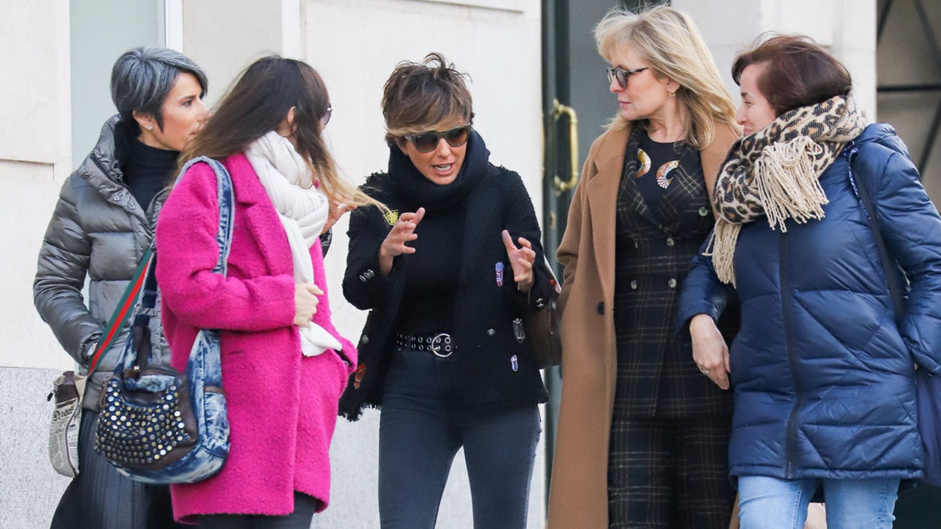 Sonsoles Ónega, de comida con sus amigas periodistas tras conocerse que se ha separado