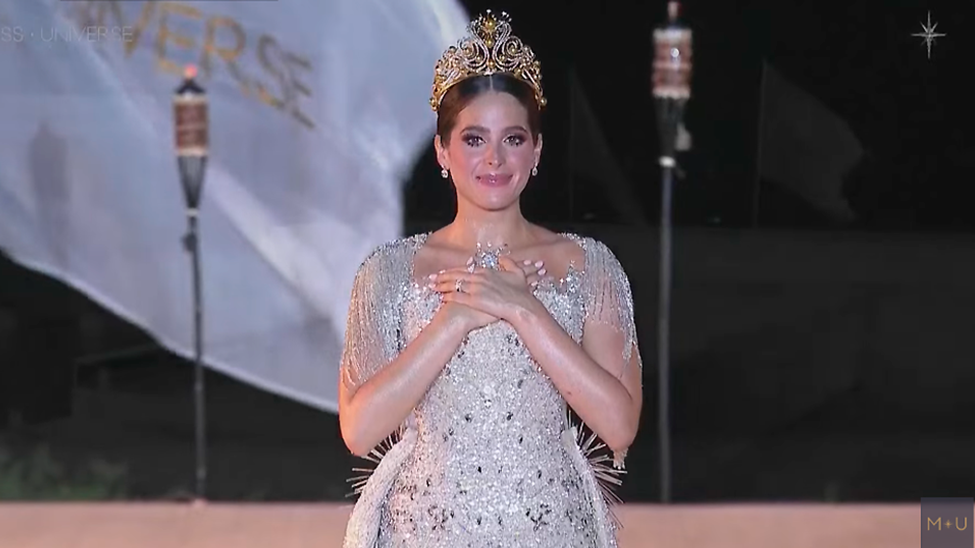 Fátima Bosch, en su último desfile con traje de noche como Miss Universe México. 