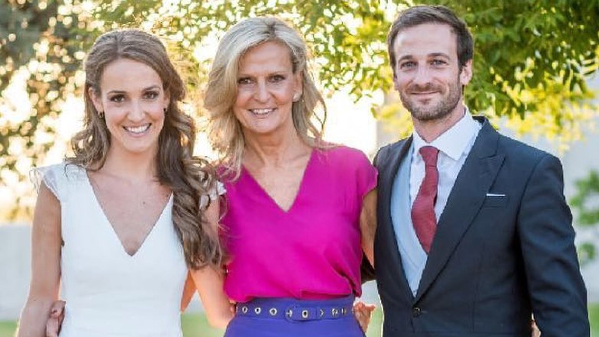 Así es la familia de Isabel San Sebastián, su proyecto más importante tras su retirada televisiva: “Me llaman los nietos y las novelas, por ese orden”