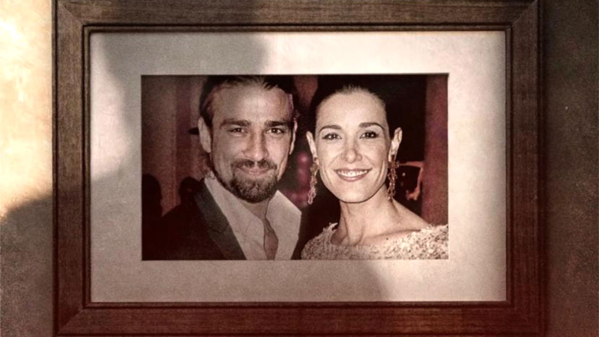 La docuserie sobre la trágica muerte de Mario Biondo llega a la misma plataforma donde Raquel Sánchez Silva triunfa con su programa