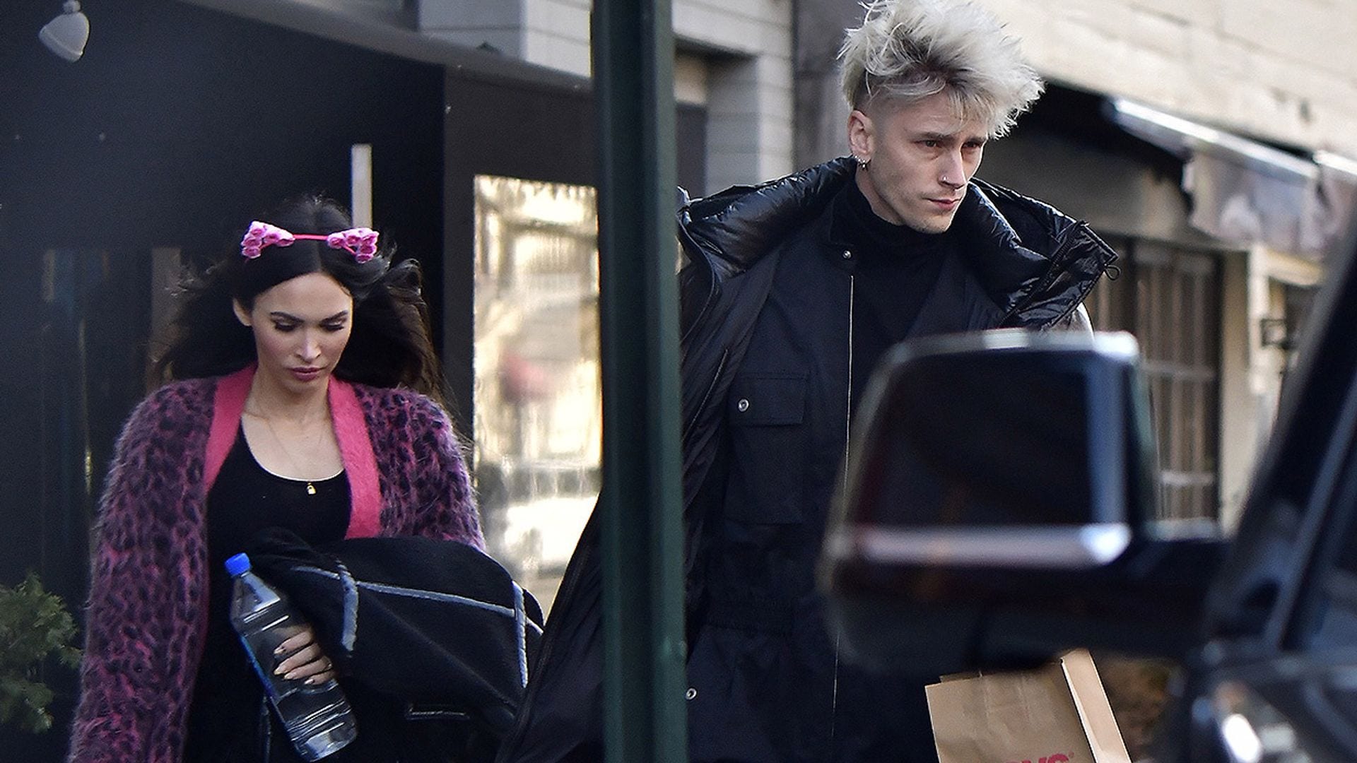 El nuevo anillo de Megan Fox da pie a las especulaciones, ¿está prometida con Machine Gun Kelly?