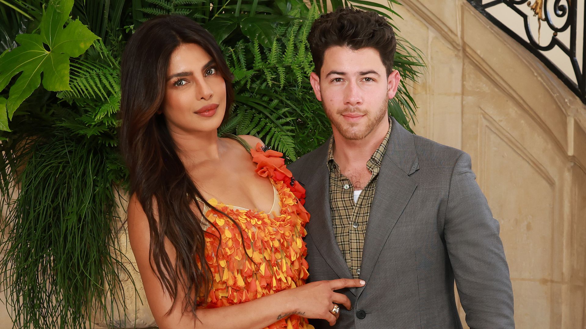 El romántico viaje de Nick Jonas y Priyanka Chopra por España, navegando en el Mediterráneo para celebrar el 44 cumpleaños de la actriz