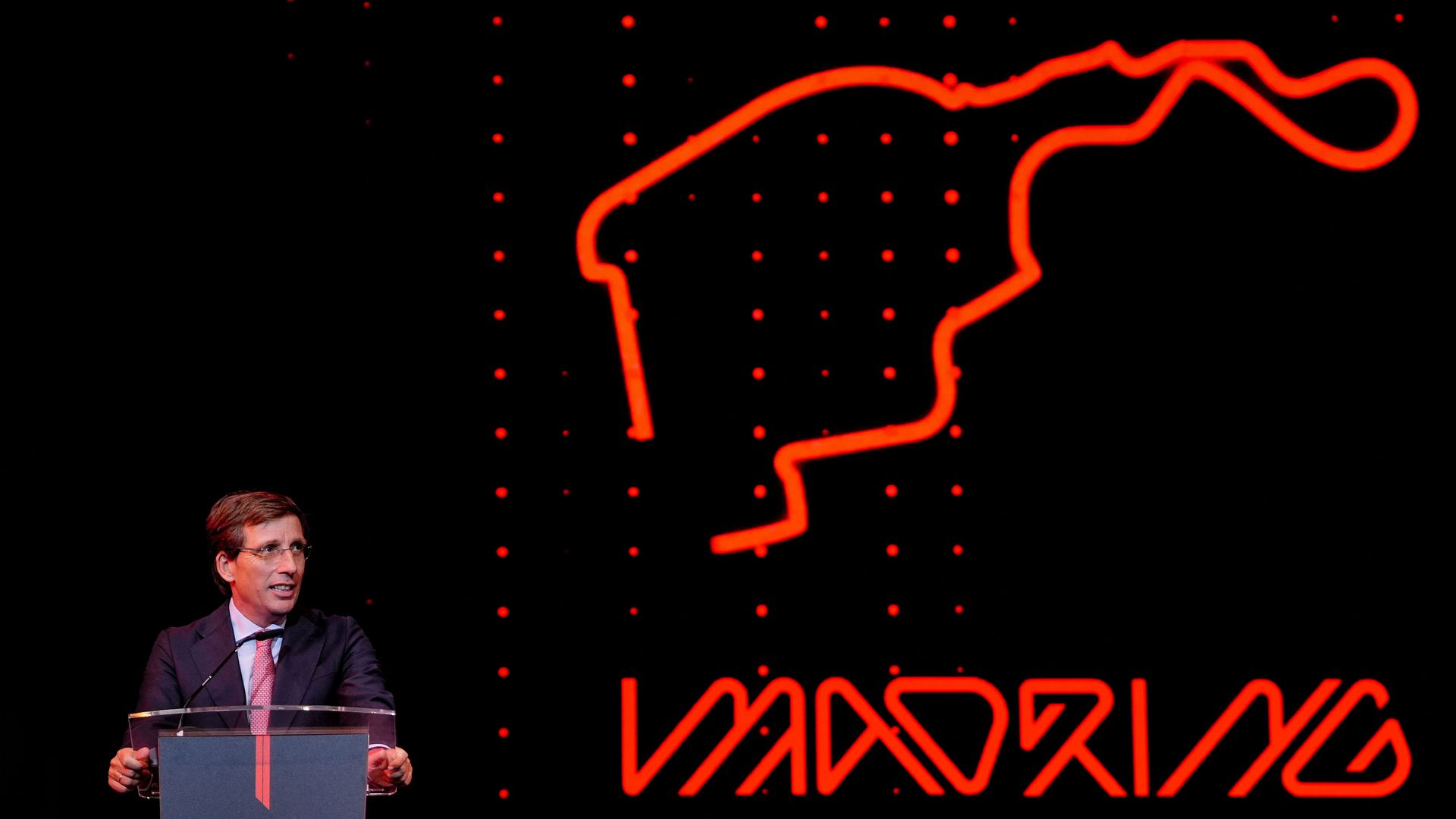 José Luis Martínez-Almeida mientras habla del nuevo proyecto de F1 de Madrid