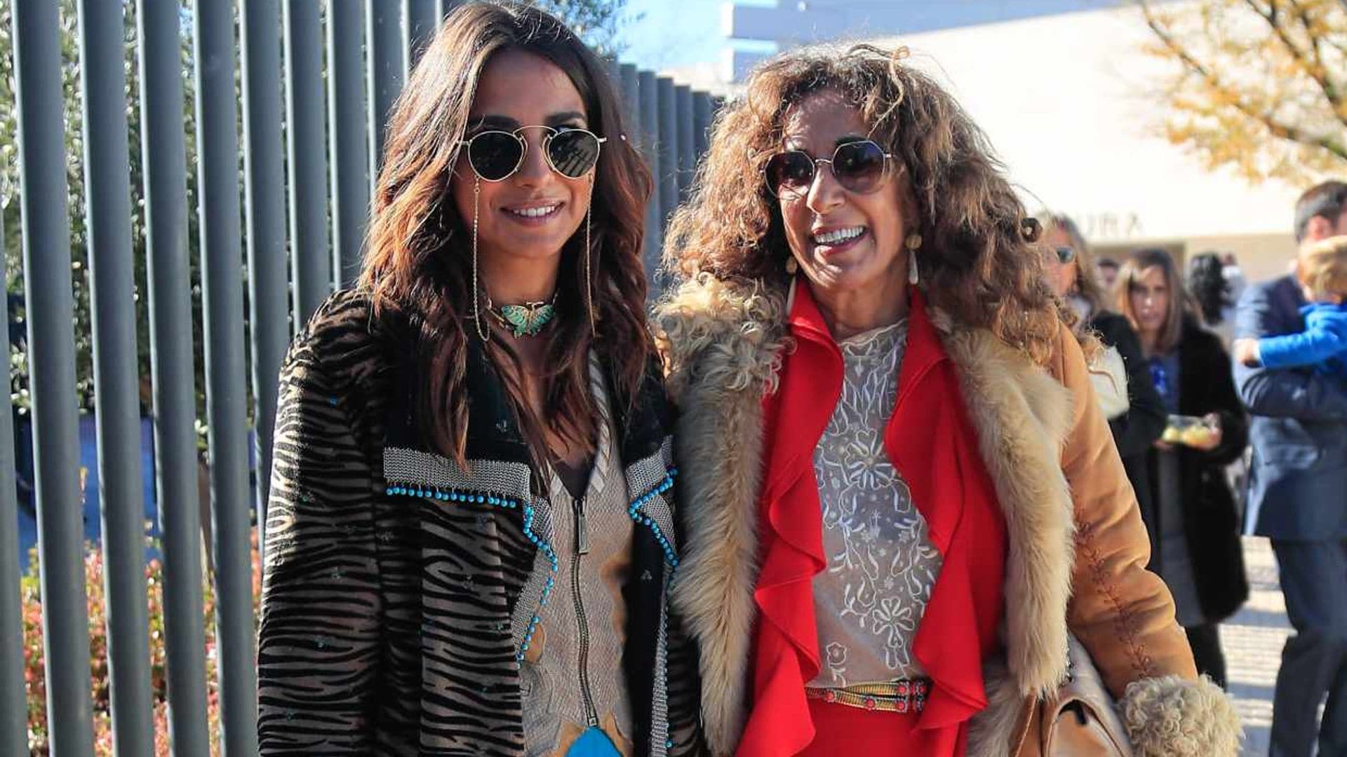 Rosario Flores cumple 60 espléndidos años junto a su marido y sus dos hijos, Lola y Pedro, de 27 y 17 años