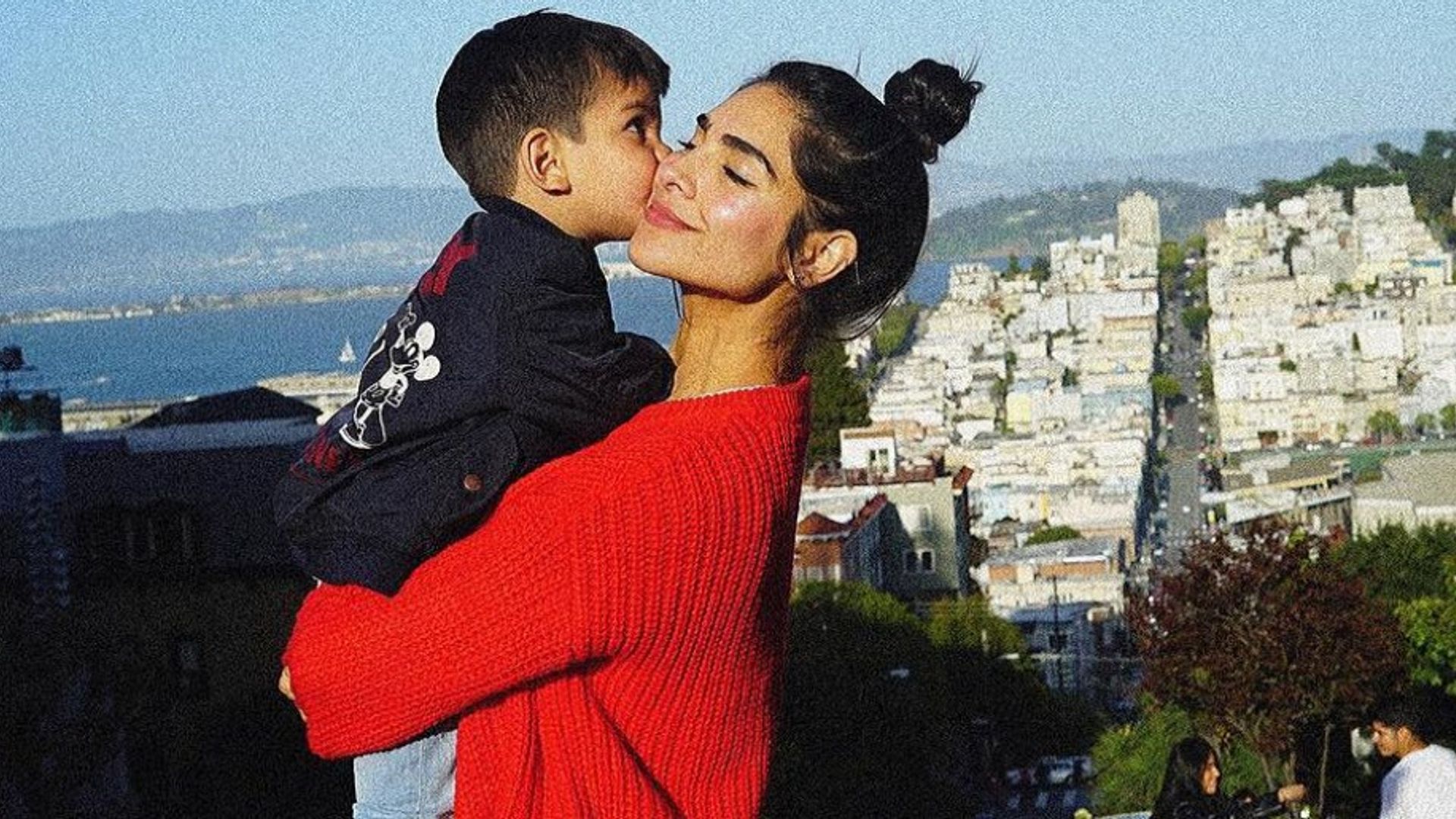 El hijo de Alejandra Espinoza muestra sus dotes de fotógrafo