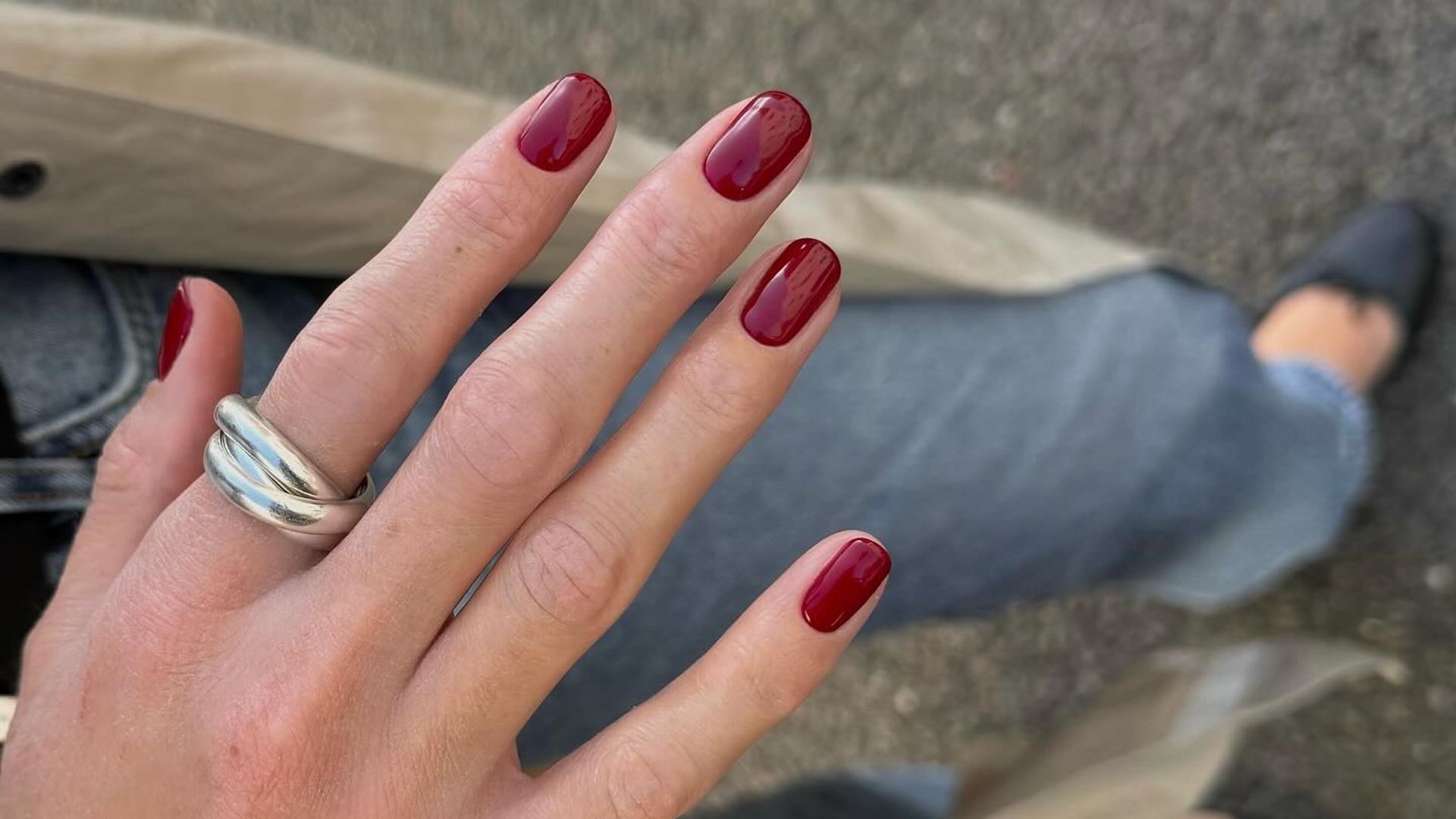 Los 12 colores de uñas que se van a llevar este otoño 2026