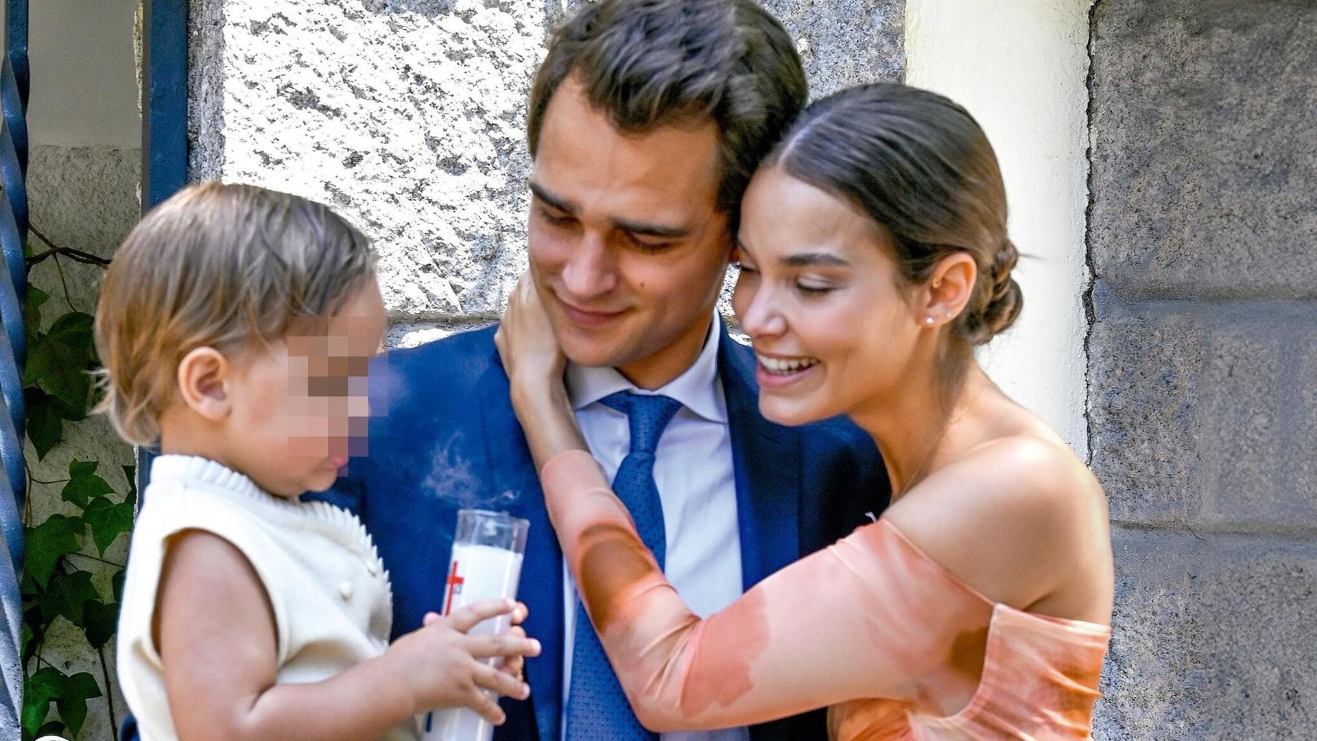 El look de invitada perfecta de Gara Arias en el bautizo de su hijo