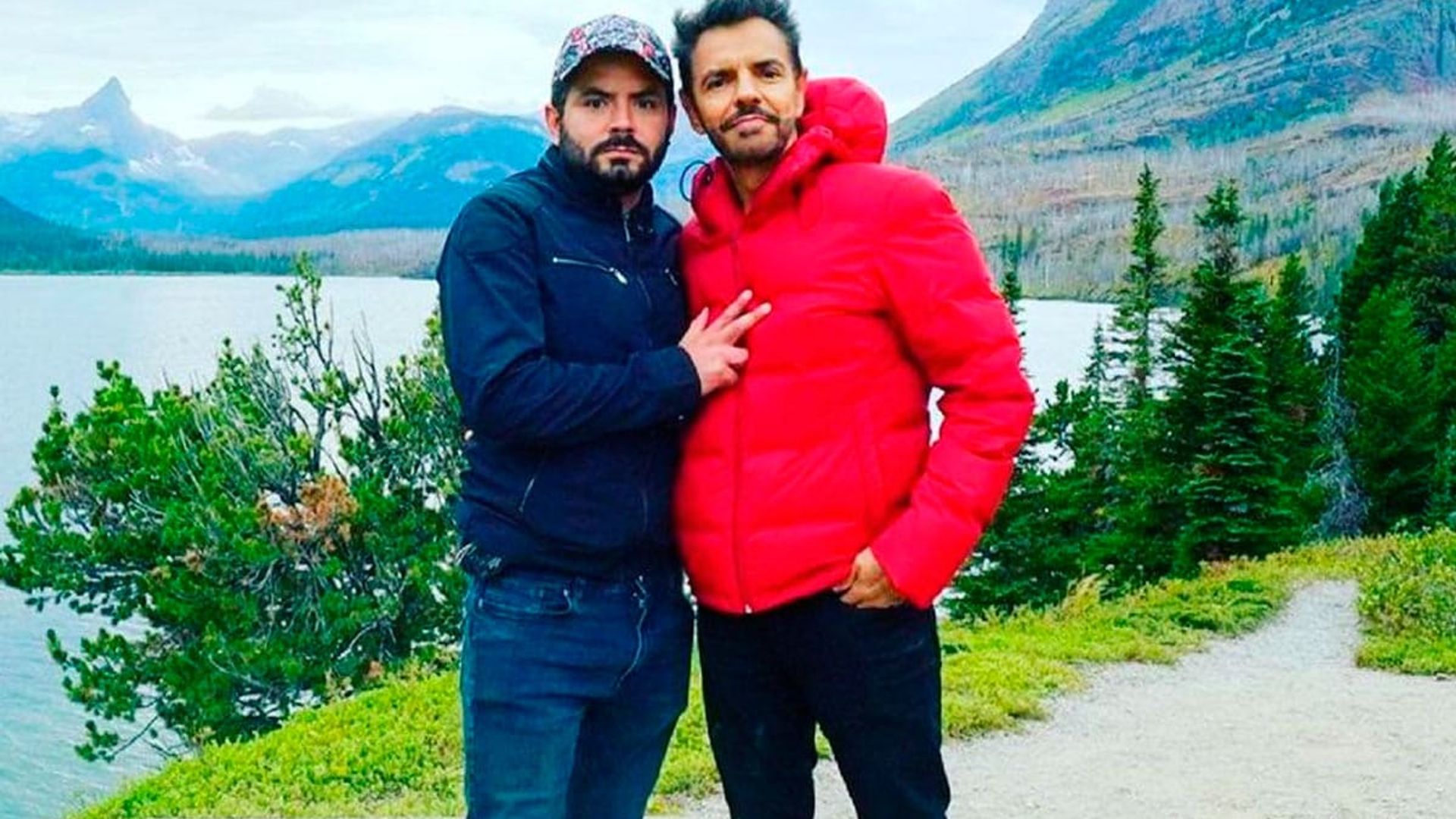 Eugenio Derbez reaparece durante su recuperación junto a José Eduardo