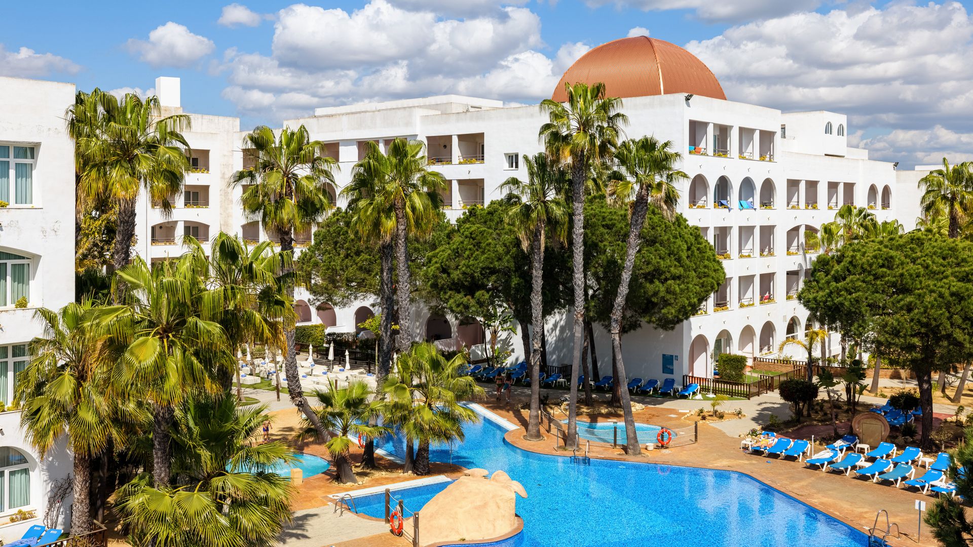 Piscinas del Hotel Playacartaya en El Rompido