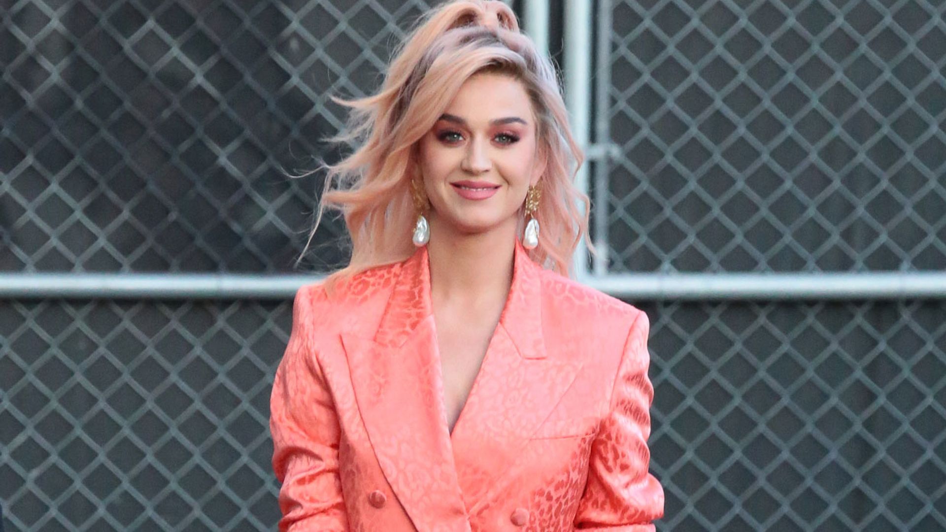Katy Perry habla de sus primeros antojos: '¡Solo quiero comer picante!'