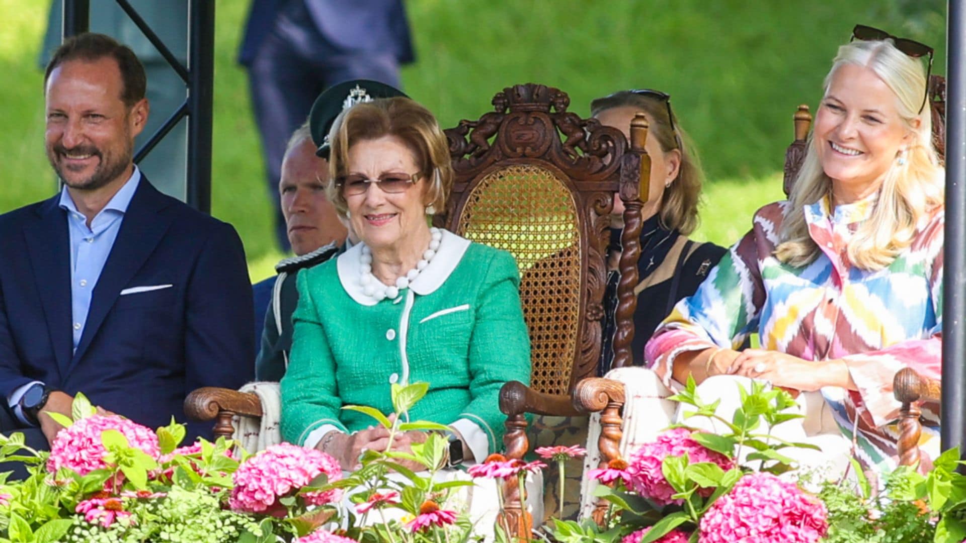 La Casa Real de Noruega reaparece tras la acusación formal de 32 delitos a Marius Borg, hijo de Mette-Marit
