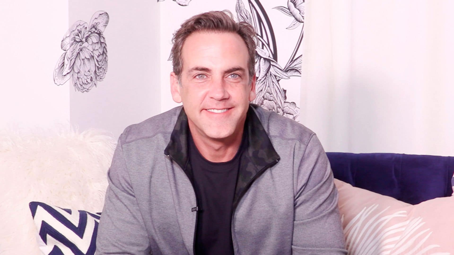 EN HOLA! USA: Carlos Ponce nos revela detalles de su personaje en 'Jugar con Fuego'