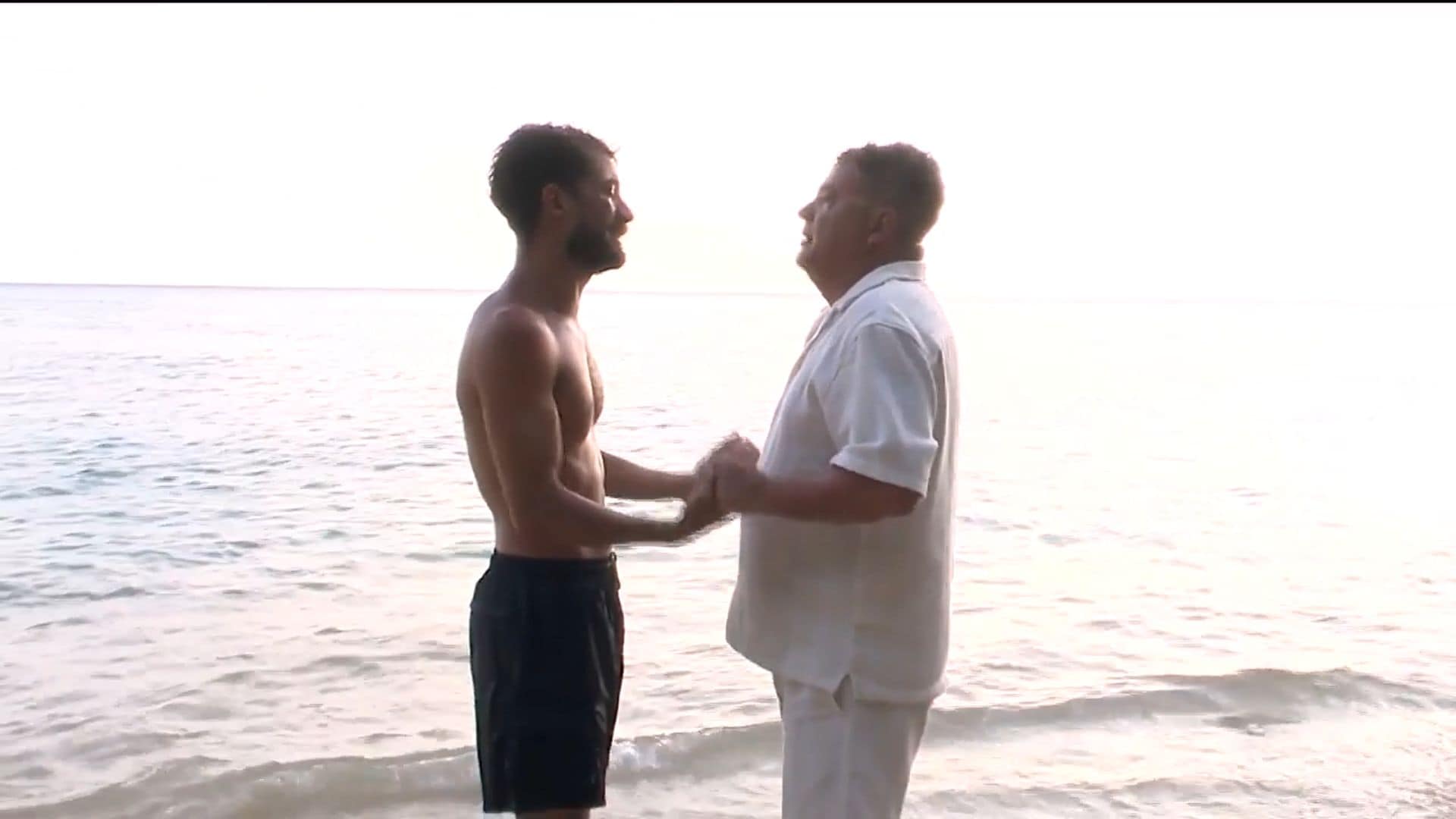 El emocionante reencuentro de Joshua con su padre en Supervivientes: 'Llevaba dos semanas de bajón'