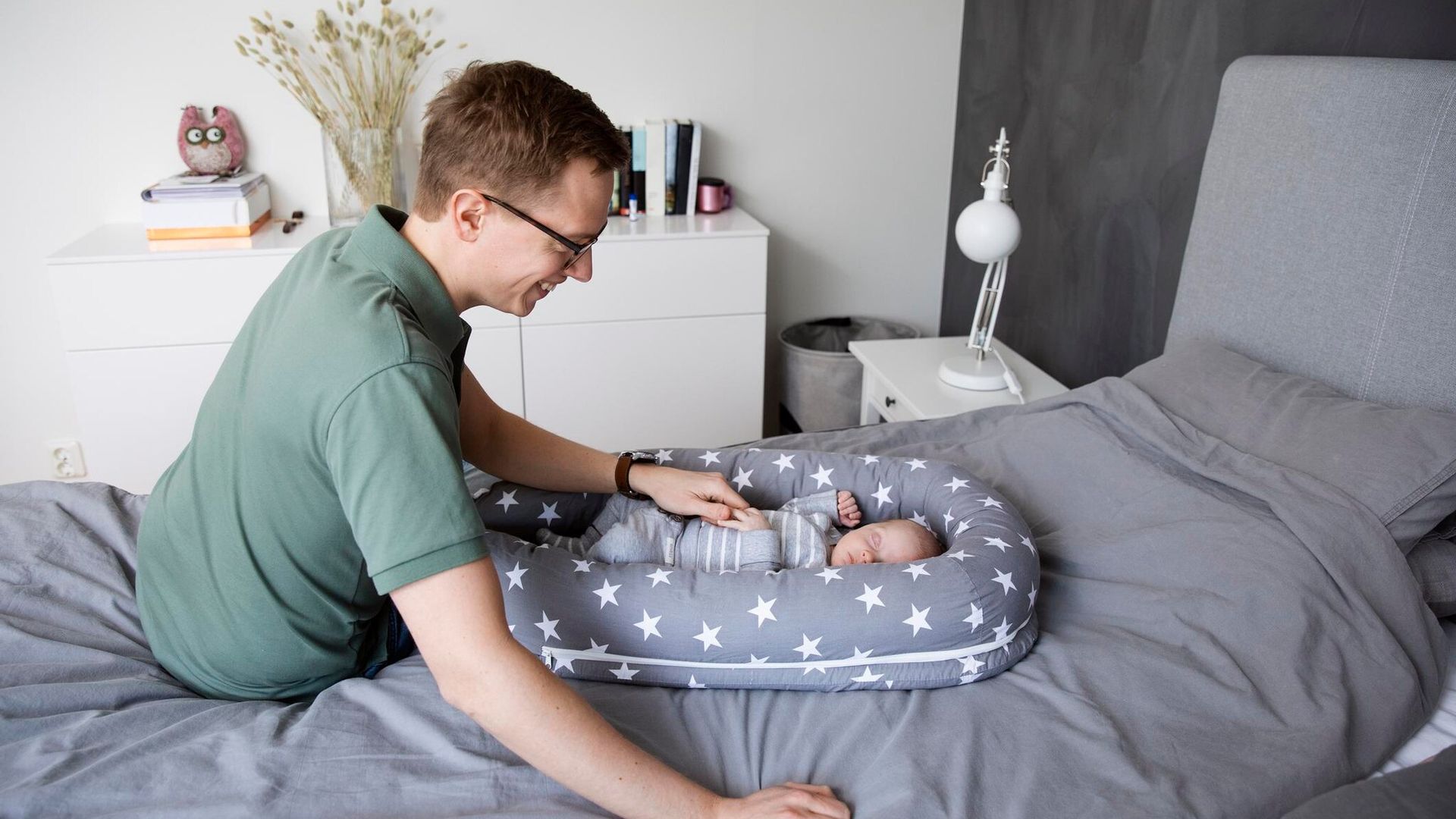 ¿Los reductores de cuna implican riesgos para los bebés?