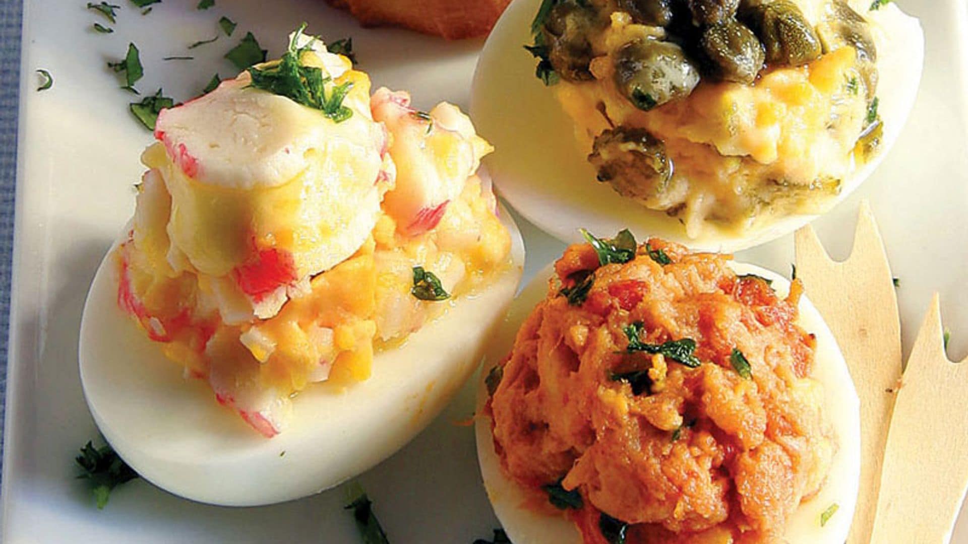 Huevos rellenos variados