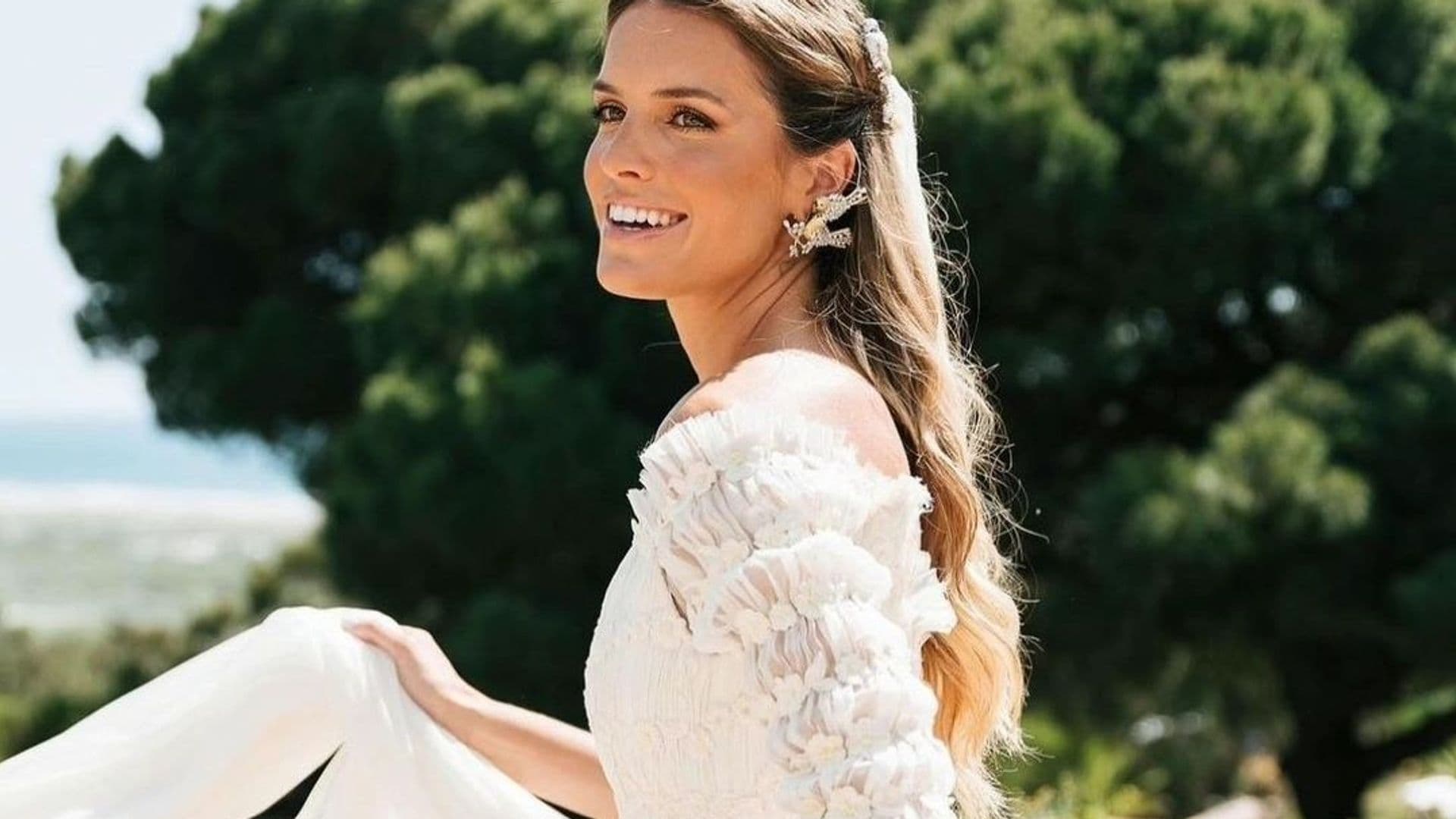 Semirrecogido, el peinado que enamora a las novias más románticas