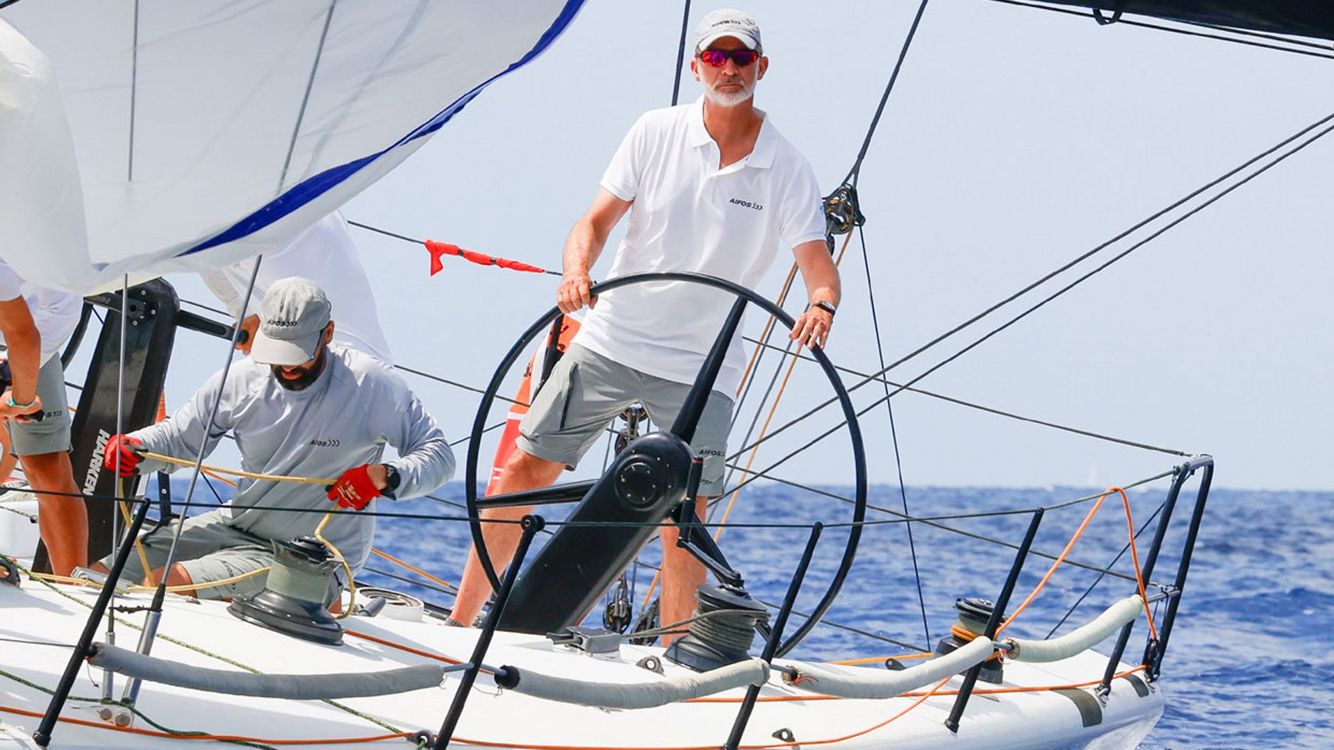 Don Felipe se sube por primera vez al podio en la Copa del Rey MAPFRE de vela