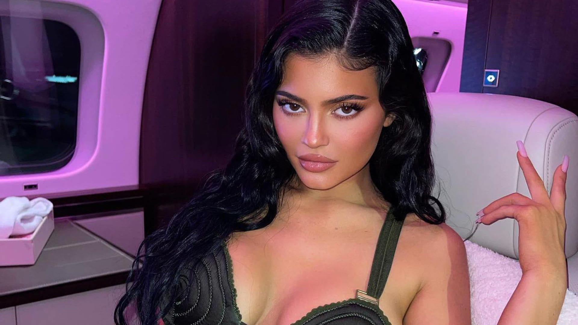 Kylie Jenner se sincera sobre los días postparto: ‘No ha sido fácil para mí’