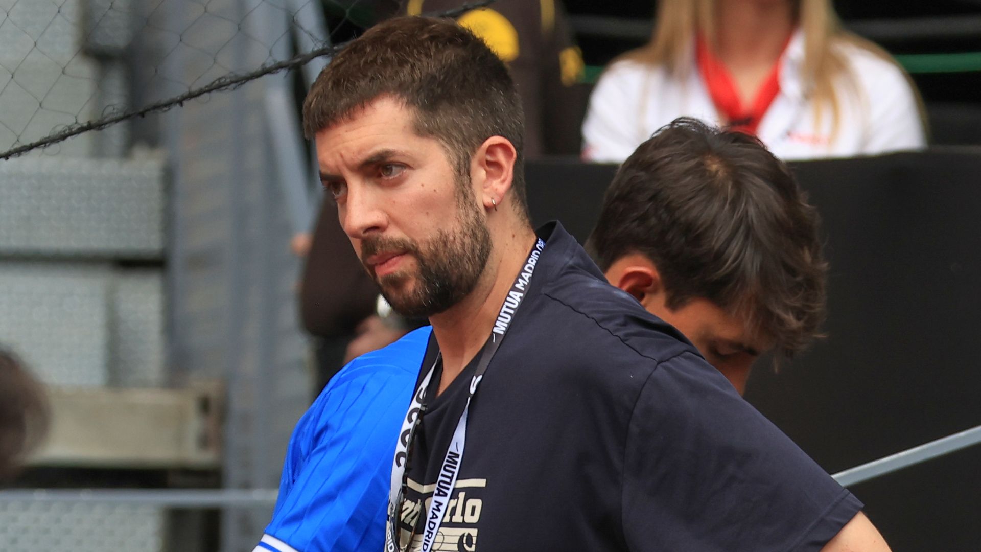 Los nervios de David Broncano animando a su ex, Paula Badosa, en el debut de la tenista en el Mutua Madrid Open 2026
