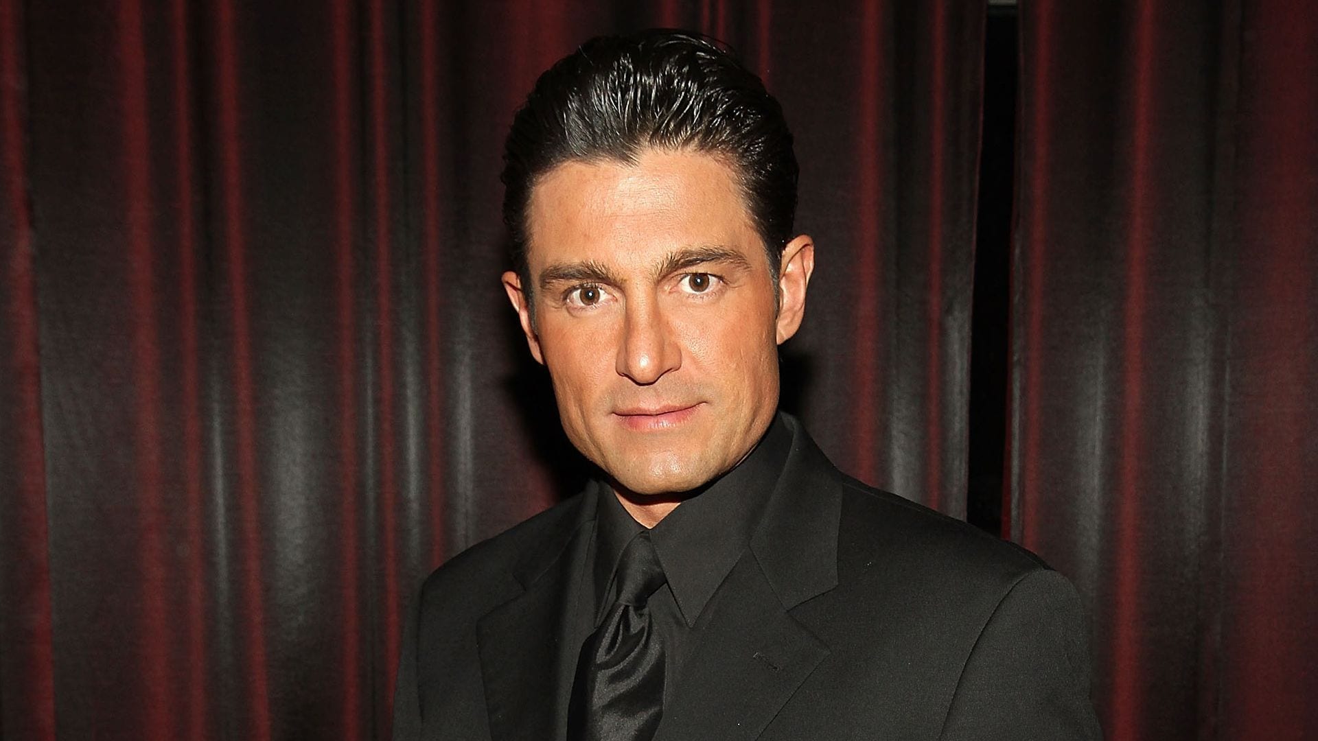 Fernando Colunga reaparece en televisión y confiesa: 'Estoy contento con la vida, con mi familia'